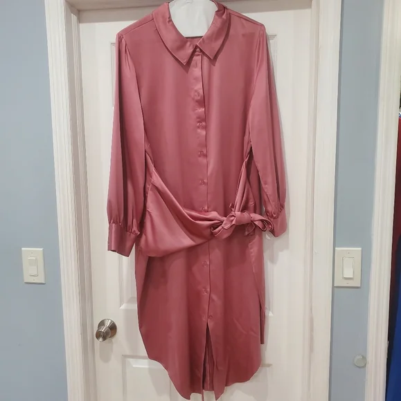 NINA PARKER Trendy Plus Size Satin Tie-Front Shirtdress - Picture 2 of 2